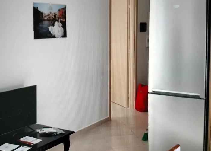 Taurasi White * Saranda